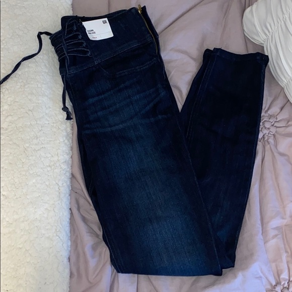 Express Jeans - Picture 2 of 4